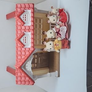 Calico Critter House, Furniture, and Family